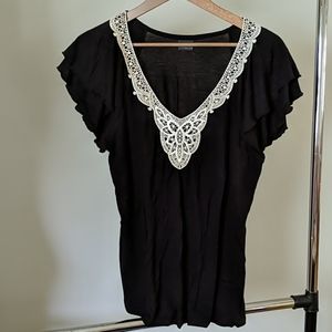Covington black flowy top with chunky lace
